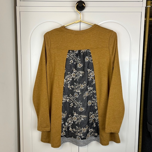 L.O.G.O. Lounge Women's Embroidered Knit Tunic | Hi/Low hem - Picture 2 of 8